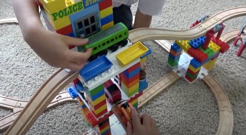 Dreamup Toys Block Platform Featured in Product Review Video by Kids Toys Play